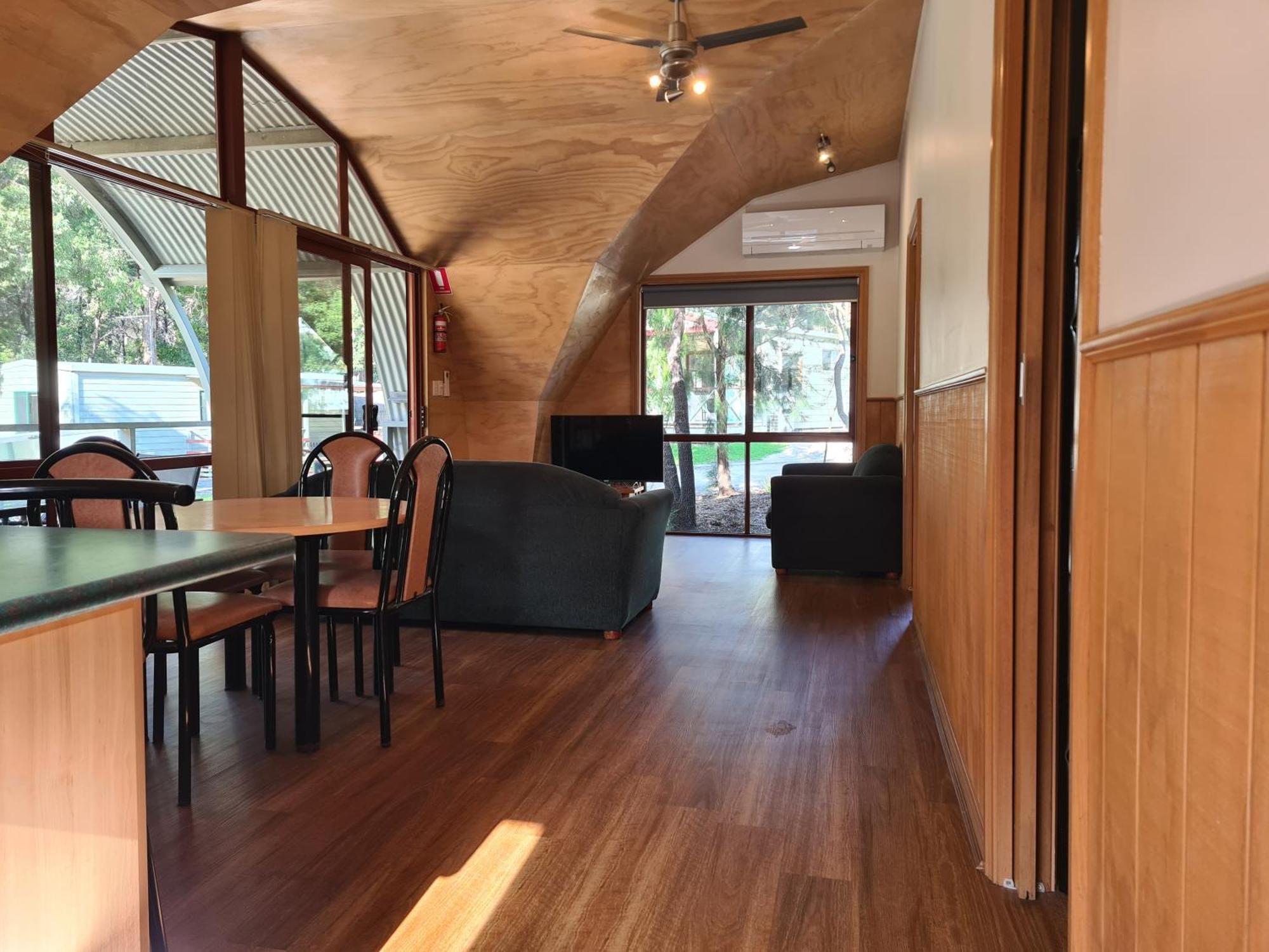 Mallacoota'S Shady Gully Caravan Park Екстер'єр фото